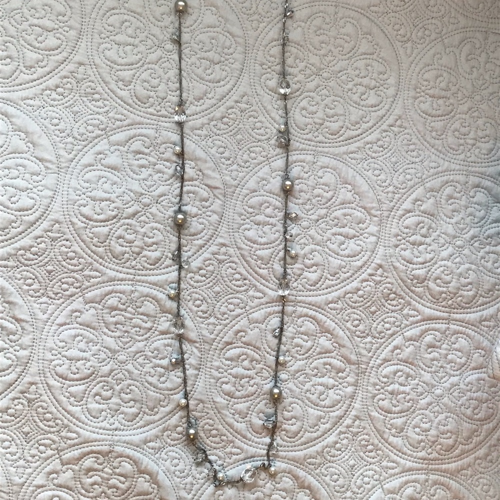 Premier Designs Silver beaded necklace